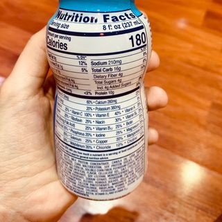 Thùng 24 chai sữa Glucerna Shake 237ml Mỹ dạng nước dành cho người bị bệnh tiểu đường