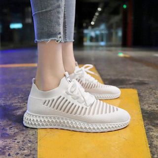 Giày thể thao vàngtrắng hồng đen cực hot