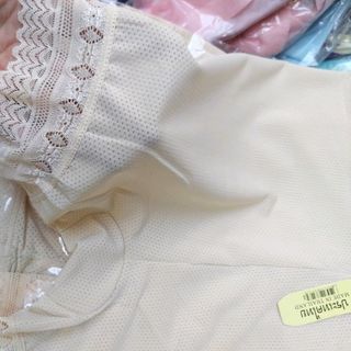 QUẦN MẶC TRONG VÁY THÔNG HƠI