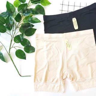 QUẦN MẶC TRONG VÁY THÔNG HƠI