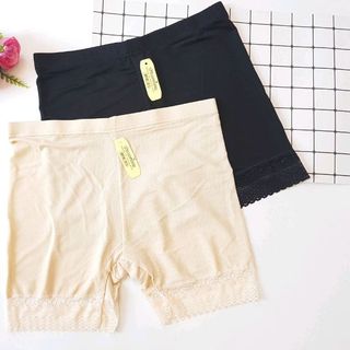 QUẦN MẶC TRONG VÁY THÔNG HƠI