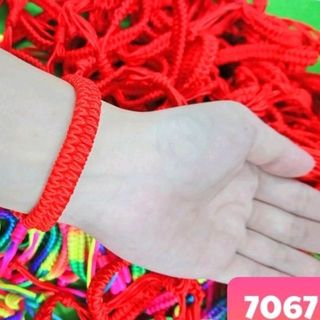 Vòng tay phong thủy mẫu y hình luôn