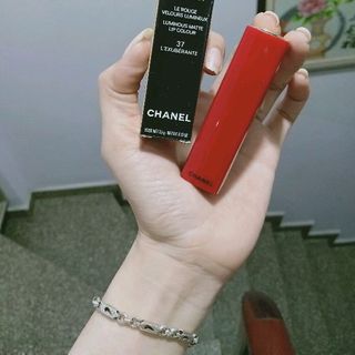 set nước hoa kèm son