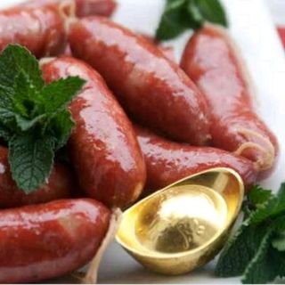 lạp xưởng nhà làm ngon nức mũi