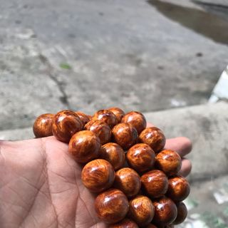 VÒNG NU HUYẾT LONG