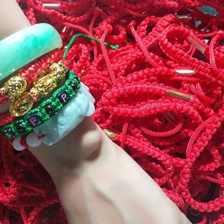 vòng tay chỉ đỏ may mắn Thái Lan sỉ lẻ