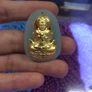 Phật bản mệnh ngọc nephrite mạ vàng
