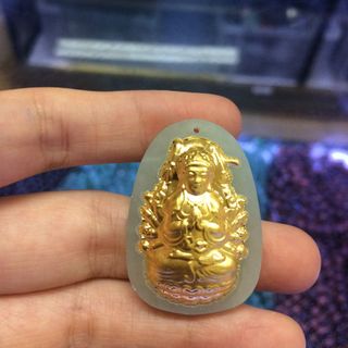 Phật bản mệnh ngọc nephrite mạ vàng