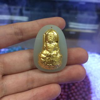 Phật bản mệnh ngọc nephrite mạ vàng