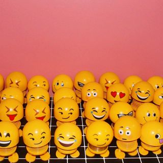 CON LẮC LÒ XO EMOJI