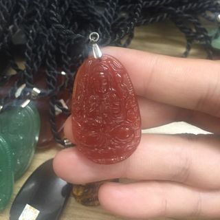 Phật bản mệnh đá mã não đỏ