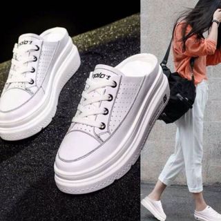 Dép sục bata