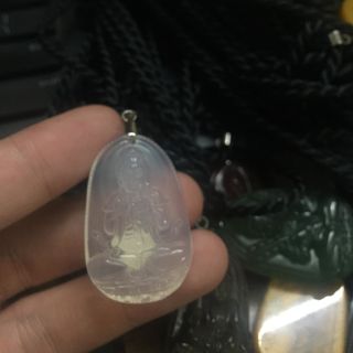 Phật bản mệnh đá mã não trắng tự nhiên