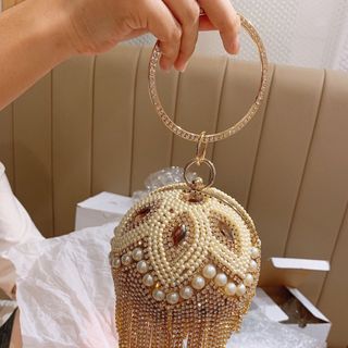 Ví dự tiệc cầu đính đá sang chảnh