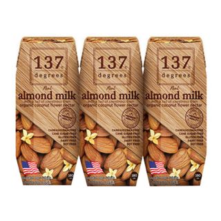 Sữa hạt 137 DEGREES hạnh nhân nguyên chất lốc 3 hộp 180ml