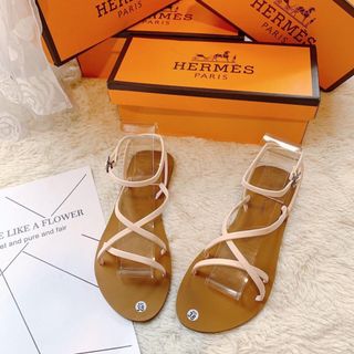 Giày sandal đế bệt