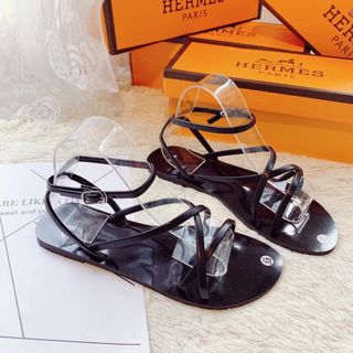 Giày sandal đế bệt