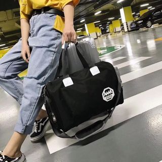 Tui du lịch màu