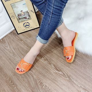 Dép quai ngang đế êm