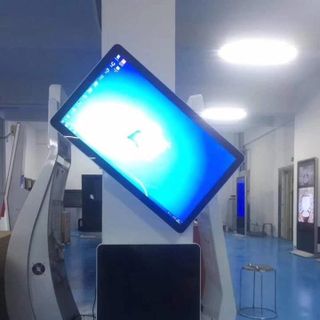 màn hình quảng cáo chân đứng