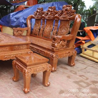 Bàn Ghế Nghê Đỉnh Cột 14 Gỗ Re Gừng