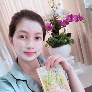 Yến Mạch Phụng Bùi