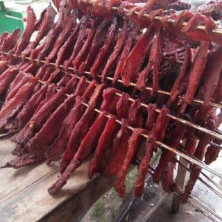 Thịt trâu gác bếp