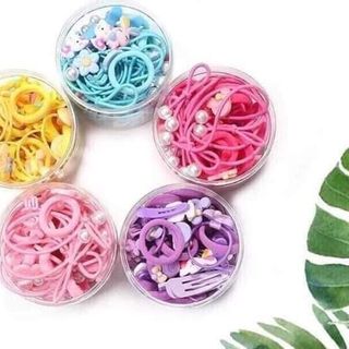 HỘP 50 DÂY BUỘC TÓC KẸP TÓC ĐÍNH NƠ DỄ THƯƠNG CHO BÉHỘP NHỰA TRÒN