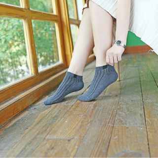 Tất nữ len gân màu sắc