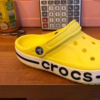 Dép Crocs