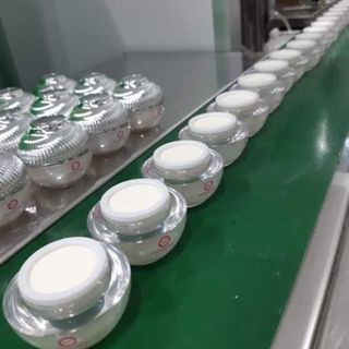 Kem mụn nén Diamond Lady