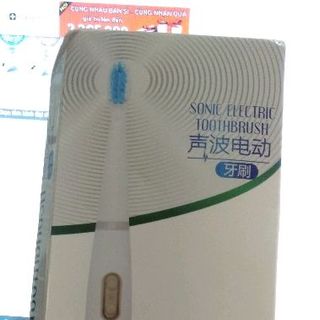 Bàn chải đánh răng dùng pin