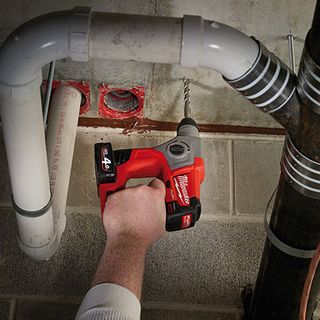 Máy khoan búa Milwaukee M12 CH-402C SET 2 Pin x 40Ah 1 Sạc