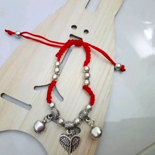 Vòng tay phong thủy mẫu mới đẹp y hình
