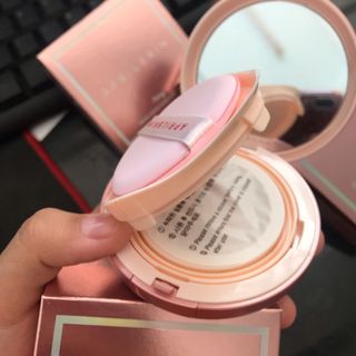 phấn nước skin hồng
