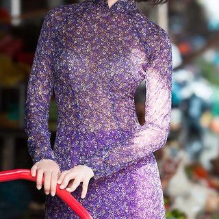 Áo dài hoa nhí màu tím