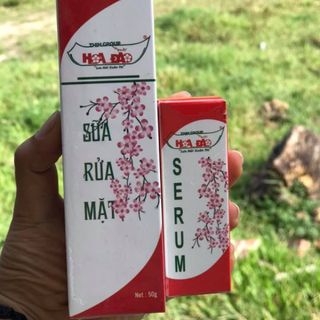 Sữa rửa mặt trị mụn hoa đào ThinGroup
