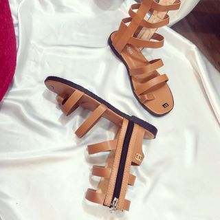 Giày sandal rọ dây kéo