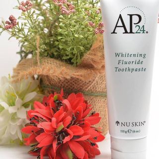 KEM ĐÁNH RĂNG SIÊU SẠCH VÀ TRẮNG RĂNG AP24