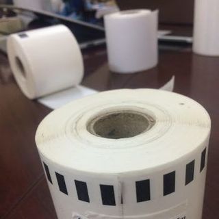 Giấy in nhãn máy Brother QL-700