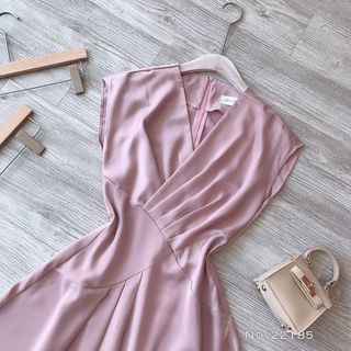 ĐẦM CỔ V CHIẾT EO