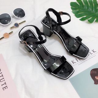 Giày sandal cao got vuông