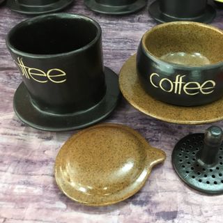 Bộ phin cafe sứ Bát Tràng 6 màu riêng màu hoa 3D giá cao hơn 15k