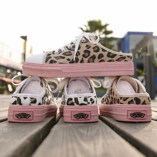 Dép sục bata beo