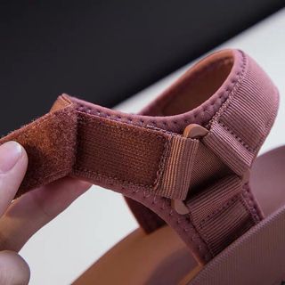 Giày sandal xé