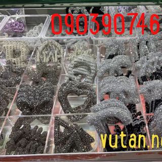 Thảm đá trang trí phụ kiện giày dép túi xách ốp lưng và các vật liệu cần trang trí khácvv