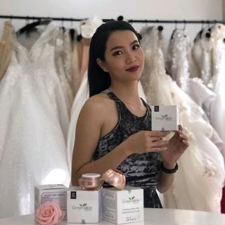 kem trị mụn thâm
