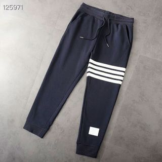 Quần short THOM BROWNE