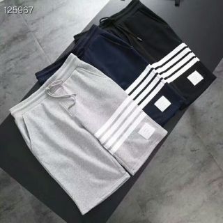 Quần short THOM BROWNE