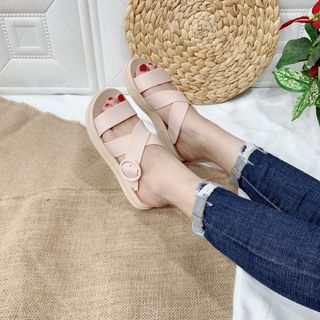 Giày sandal nhựa đi mưa